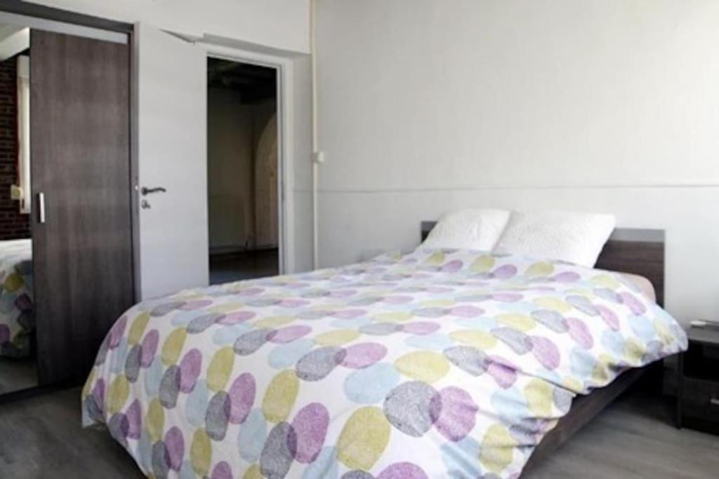 Appartement De Charme 40M2 Proche Centre Hospitalier Valenciennes Buitenkant foto